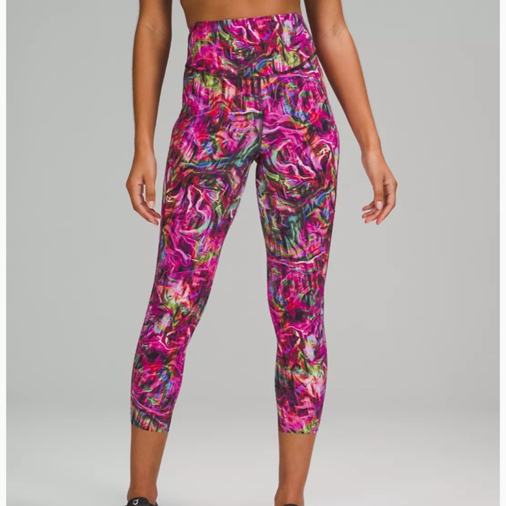 NWT Lululemon Base Pace High-Rise Running Tight 25"